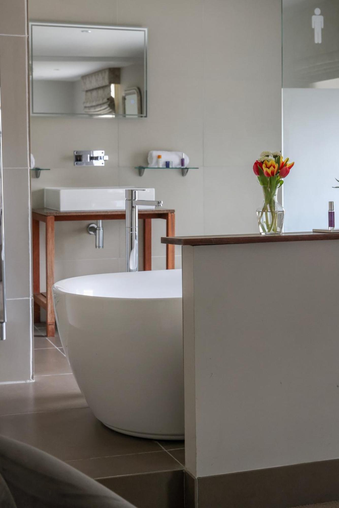 The Goudhurst Inn ภายนอก รูปภาพ