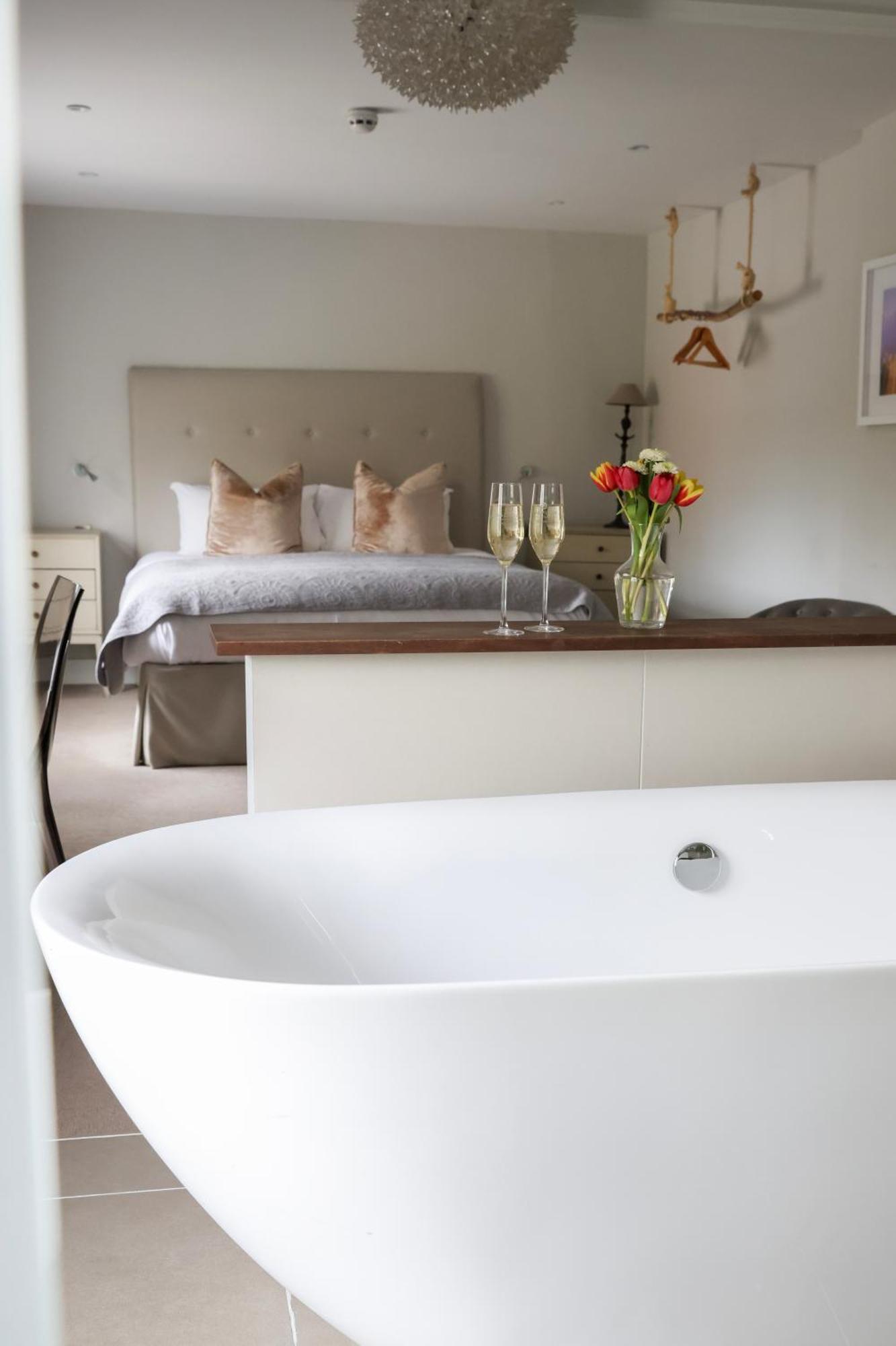 The Goudhurst Inn ภายนอก รูปภาพ