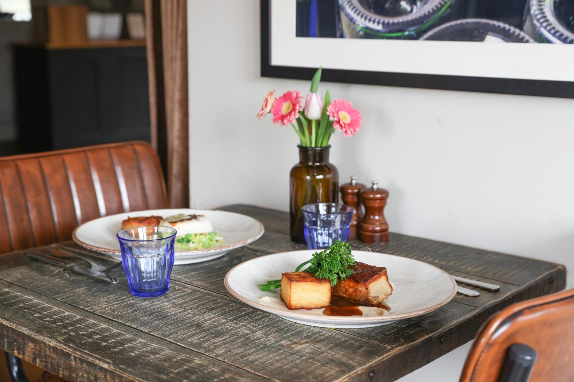 The Goudhurst Inn ภายนอก รูปภาพ