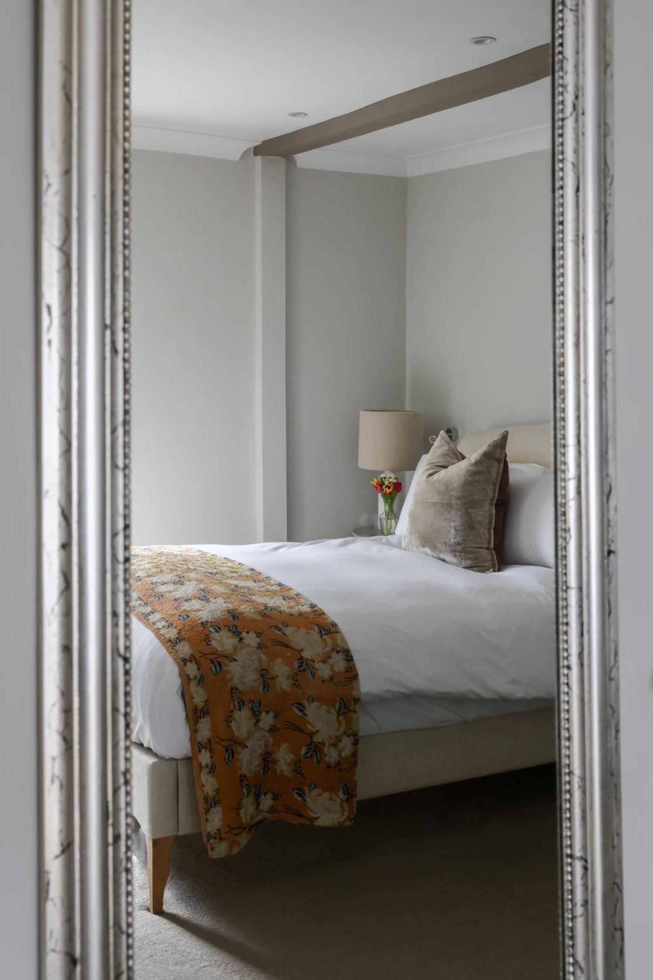 The Goudhurst Inn ภายนอก รูปภาพ