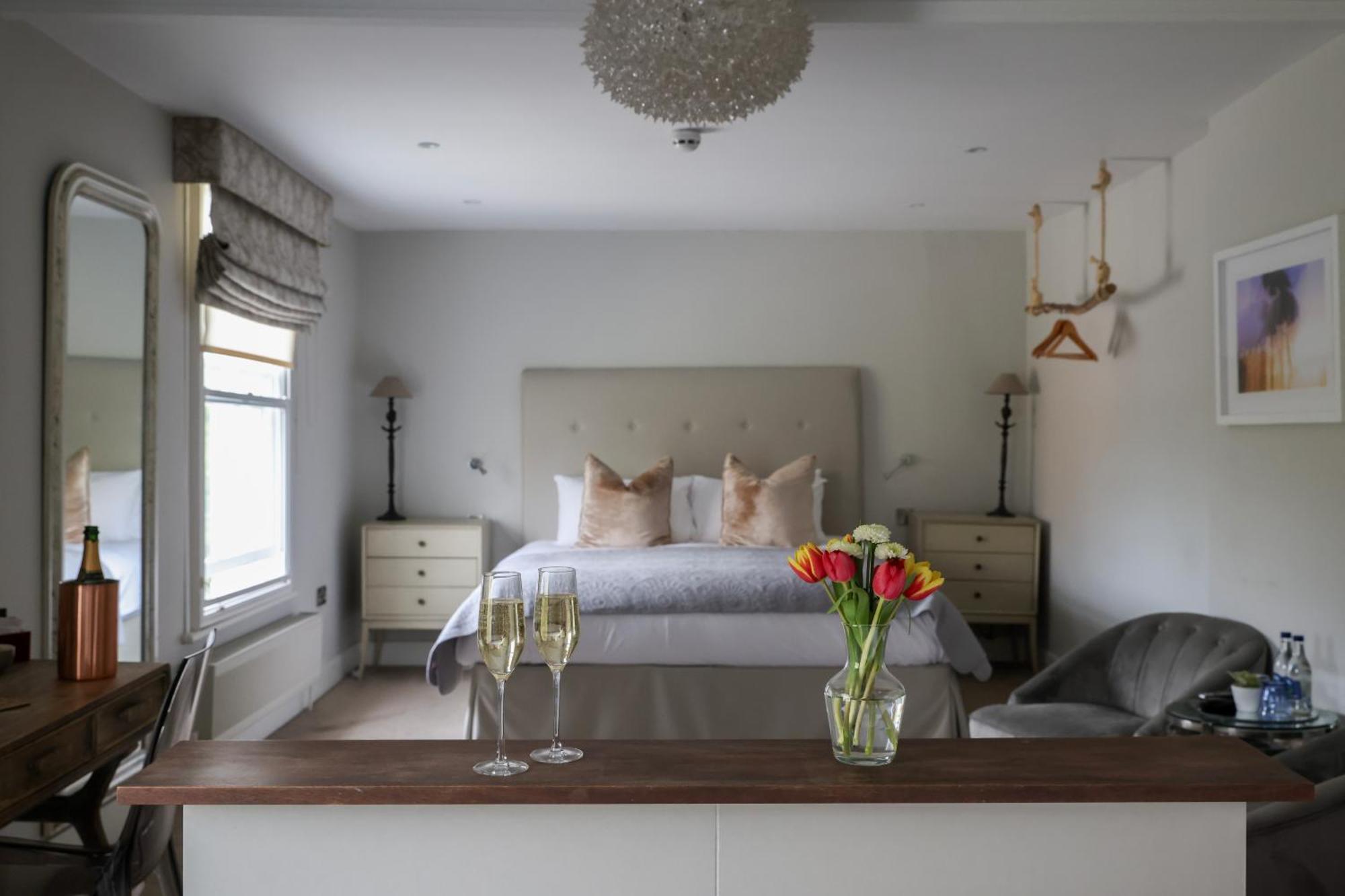 The Goudhurst Inn ภายนอก รูปภาพ